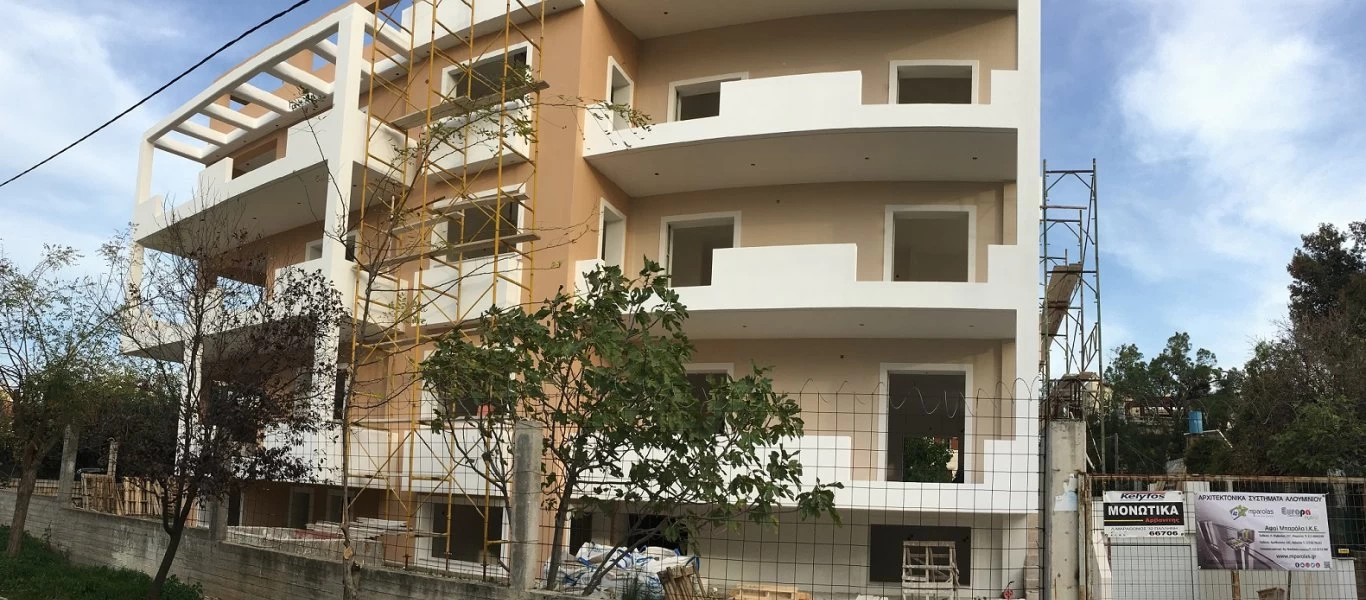 Έγραψε ανακοίνωση σε πολυκατοικία για να προειδοποιήσει για διαρρήκτες - Δεν περίμενε την απάντηση που του έδωσαν